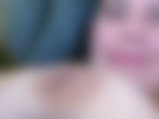 Live cam show with elektra323 - Granny Squirt on Camsoda