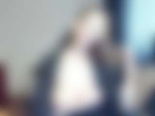 EvaMoon222's Live Sex Cam Show
