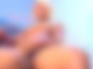 queenaliice's Live Sex Cam Show
