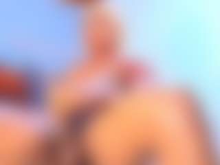 Live cam show with queenaliice - Tiny Tits on Camsoda