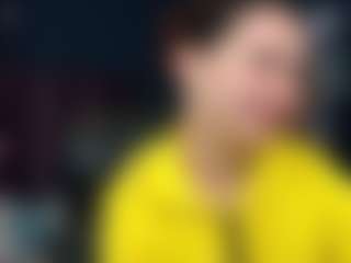 Live cam show with Iris - Average on fuklive.com