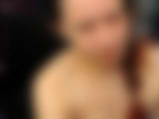 Live cam show with Iris - Hairy Pussy on Camsoda