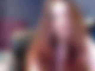Live cam show with Iris - Red Hair on Camsoda