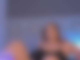 Live cam show with ALLASKA - Plug on Camsoda