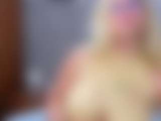 Cuteblondeme's Live Sex Cam Show