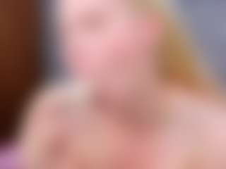 Cuteblondeme's Live Sex Cam Show