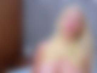 Cuteblondeme's Live Sex Cam Show