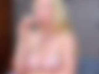 Cuteblondeme's Live Sex Cam Show
