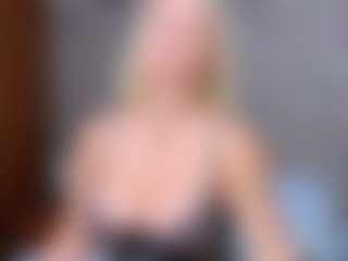 Cuteblondeme's Live Sex Cam Show