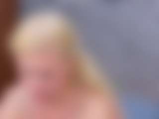 Cuteblondeme's Live Sex Cam Show