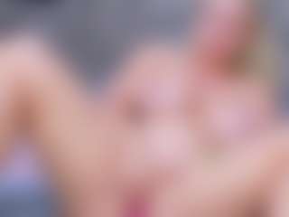 Cuteblondeme's Live Sex Cam Show