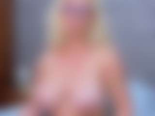 Cuteblondeme's Live Sex Cam Show
