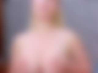 Cuteblondeme's Live Sex Cam Show