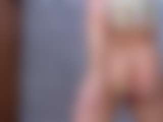 Cuteblondeme's Live Sex Cam Show