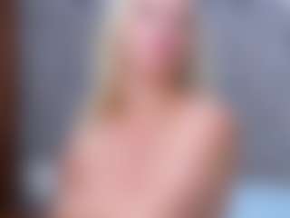 Cuteblondeme's Live Sex Cam Show