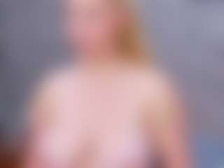 Cuteblondeme's Live Sex Cam Show
