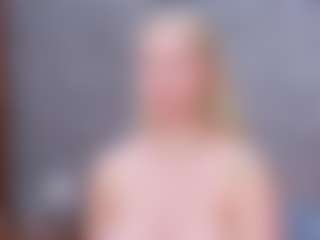 Cuteblondeme's Live Sex Cam Show