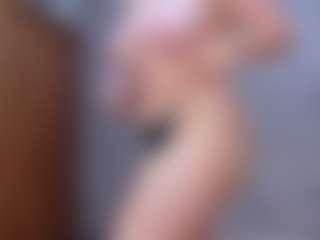 Cuteblondeme's Live Sex Cam Show