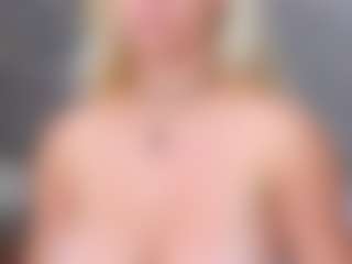 Cuteblondeme's Live Sex Cam Show