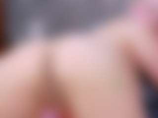 Cuteblondeme's Live Sex Cam Show