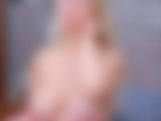 Cuteblondeme's Live Sex Cam Show
