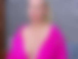 Cuteblondeme's Live Sex Cam Show