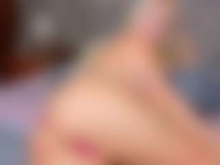 Cuteblondeme's Live Sex Cam Show