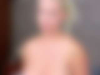 Cuteblondeme's Live Sex Cam Show