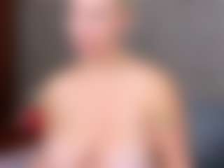 Cuteblondeme's Live Sex Cam Show