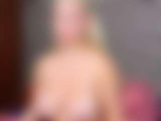 Live cam show with Cuteblondeme - Lush on Camsoda