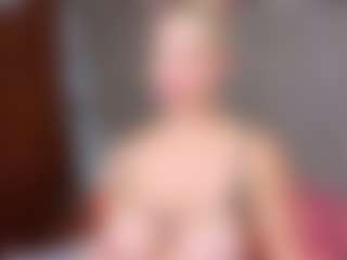 Live cam show with Cuteblondeme - Bedroom Toys on xplaylive.com