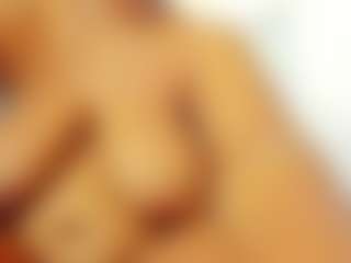 Live cam show with BIANCA - Lesbian on xxxlivecams.org