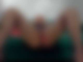 emilianna666's Live Sex Cam Show