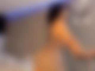 Live cam show with ZOE - Riding on chickslive.net