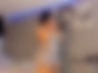 Live cam show with ZOE - Riding on Milfs Live