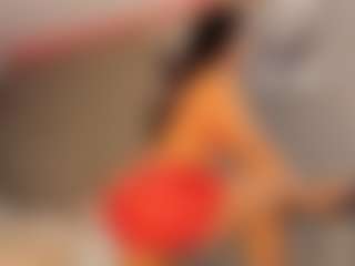 Live cam show with ZOE - Riding on sexytreat.net