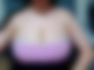 Live cam show with suecute - Thick on Milfs Live