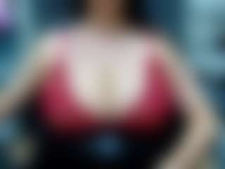 Live cam show with suecute - Office on https://playwithruby.com