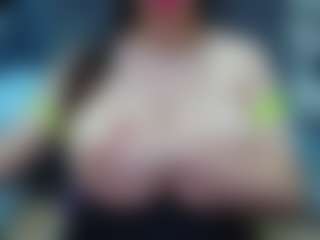Show live cam dengan suecute - Office Skinny di Camsoda