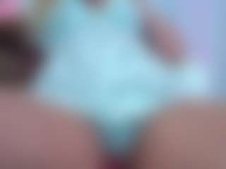 Live cam show with April - Cosplay Mature on Camsoda