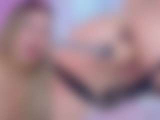 Live cam show with VAIOLET - Interactive on CamClone