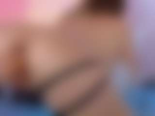 Live cam show with VAIOLET - Interactive on Chatstar