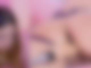 Live cam show with VAIOLET - Interactive on madthumbs