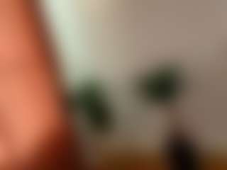 mirelasilver's Live Sex Cam Show