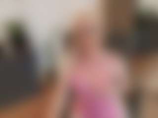 Live cam show with mirelasilver - Granny Blonde Hair on livesuperchat.net