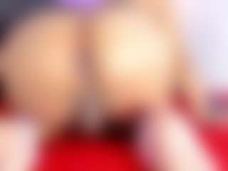 Live cam show with britany-hot - Average on Mixed Magazine Live