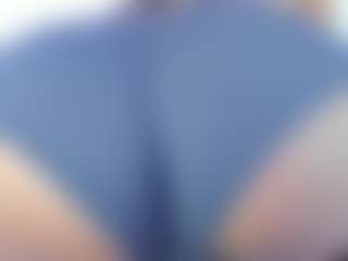 Live cam show with britany-hot - Brown Eyes on Camsoda