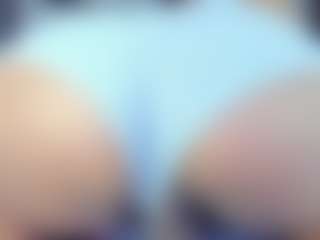 Live cam show with britany-hot - Brown Eyes on Camsoda