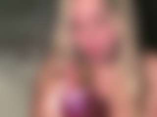 lillylox's Live Sex Cam Show