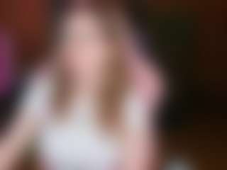 Live cam show with nicolebloom - Average on googirlz